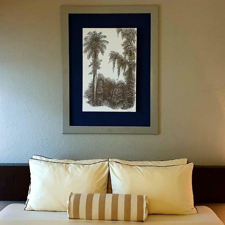 Regent Lodge Hotel & Villa キャンディー エクステリア 写真