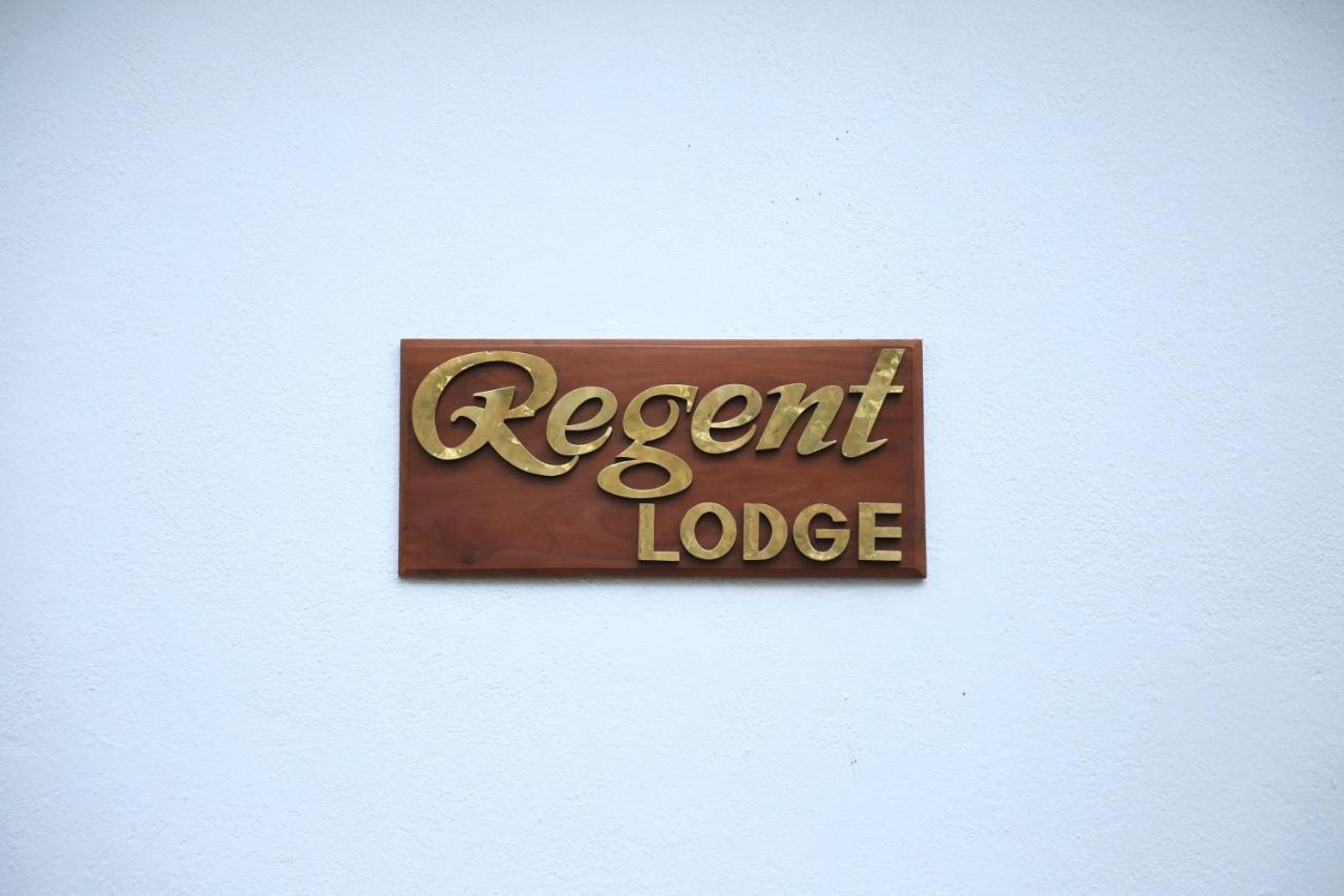 Regent Lodge Hotel & Villa キャンディー エクステリア 写真