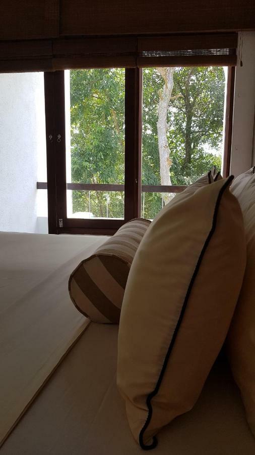 Regent Lodge Hotel & Villa キャンディー エクステリア 写真