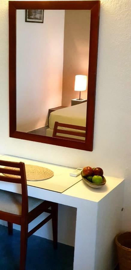 Regent Lodge Hotel & Villa キャンディー エクステリア 写真